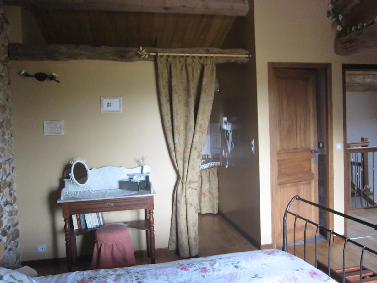 La Ferme Du Bascou Bed & Breakfast Madiere Room photo